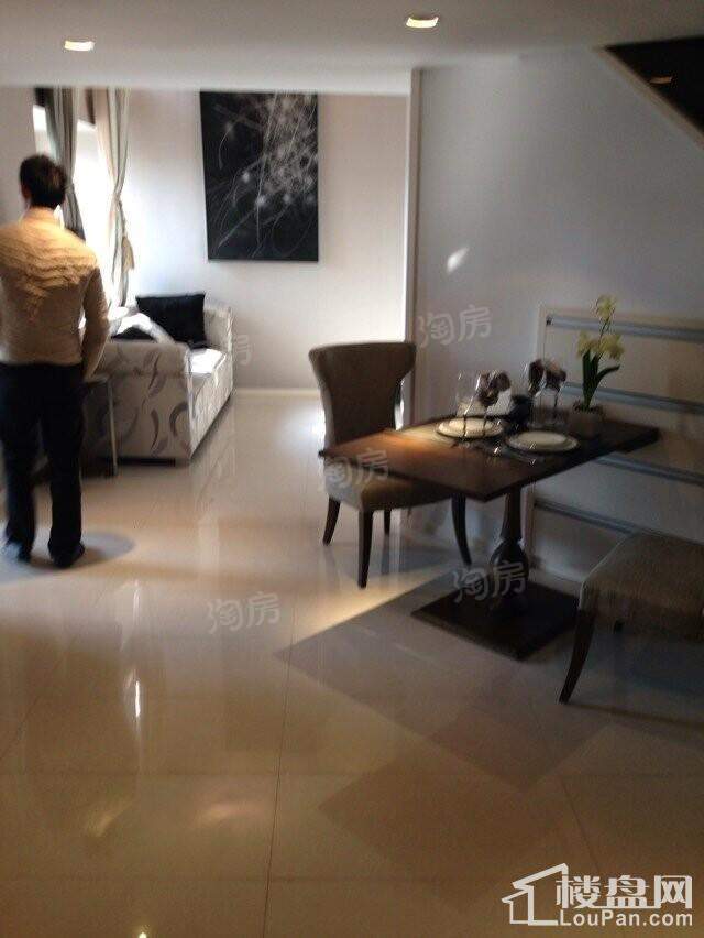 华城花园样板间