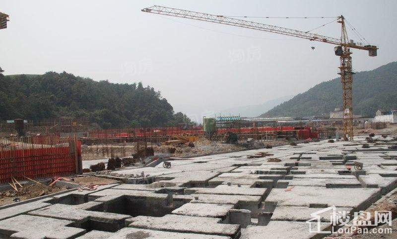 它山谷地实景图