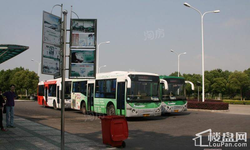 罗蒙环球城配套图