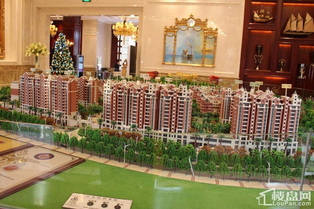 中房翡翠湾实景图