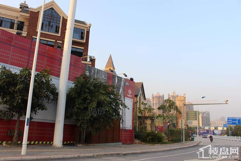 中房翡翠湾实景图