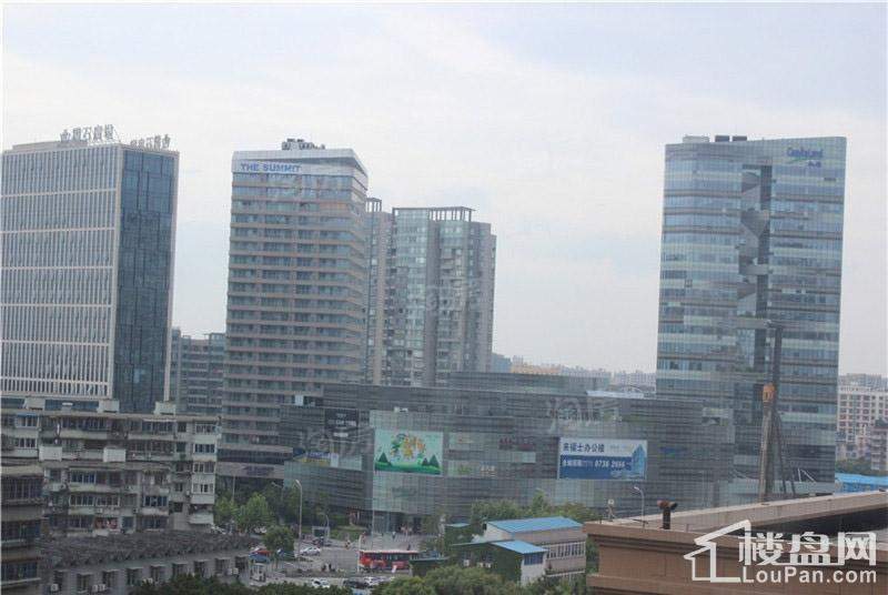 海顿公馆配套图