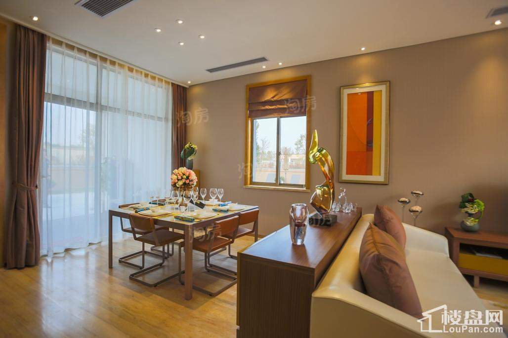 缤虹星城样板间