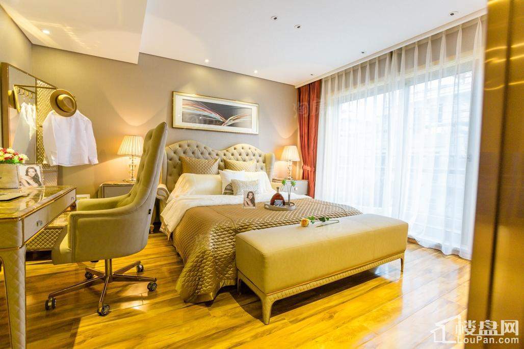 缤虹星城样板间