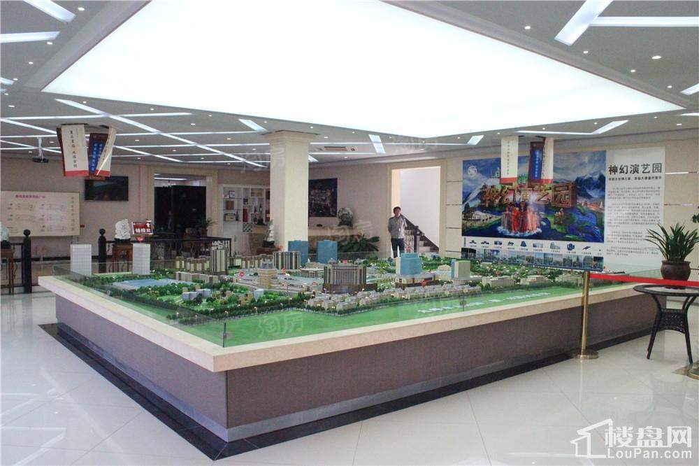 丝路风情街实景图