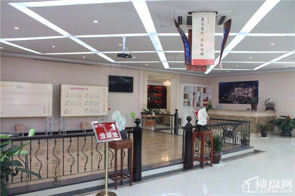丝路风情街实景图