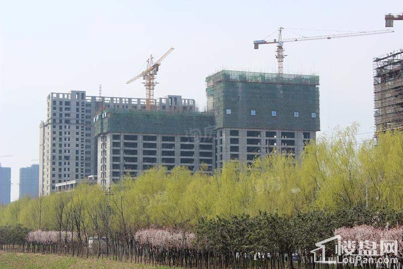 千百美商务广场实景图