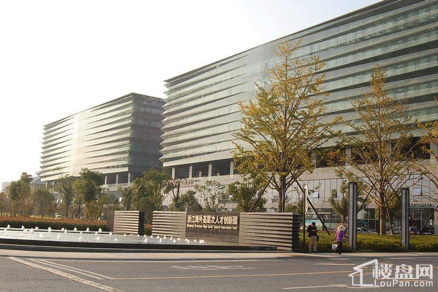 欧美金融城配套图