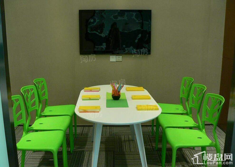 荣和e中心样板间