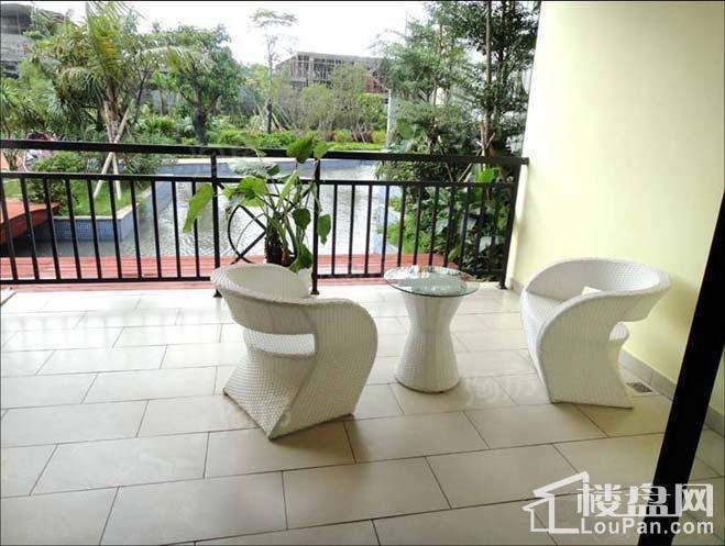 半岛阳光样板间