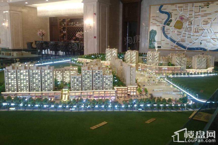 华美翡丽山实景图