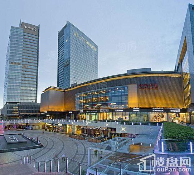 华贸大厦实景图