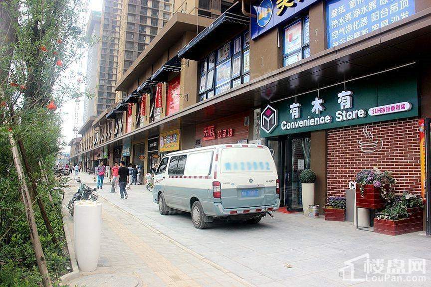 万科·金色悦城实景图