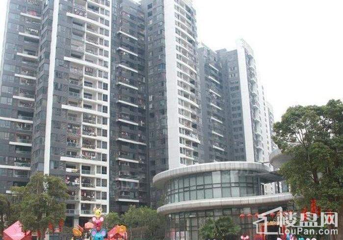 中信水岸城花园实景图