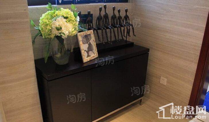中信水岸城花园样板间