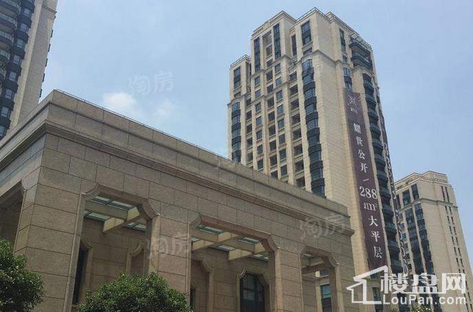 中信君廷实景图