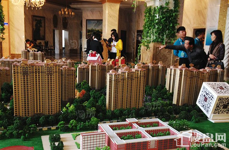 龙TOWN铂悦山实景图