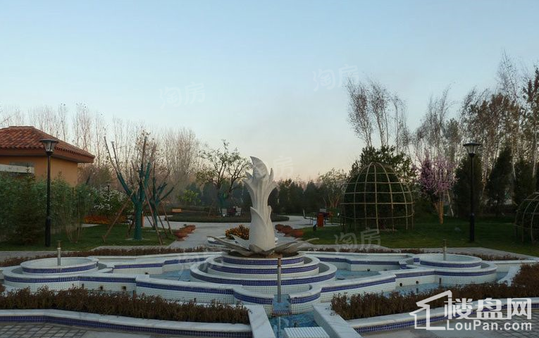龙TOWN铂悦山实景图