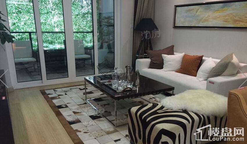 松江颐景园样板间