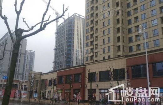 万立城汽车公馆实景图