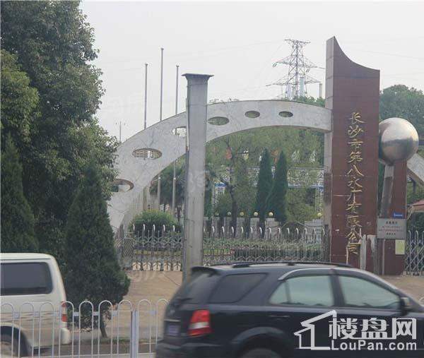 万科紫台配套图