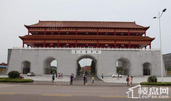 新华联梦想城配套图