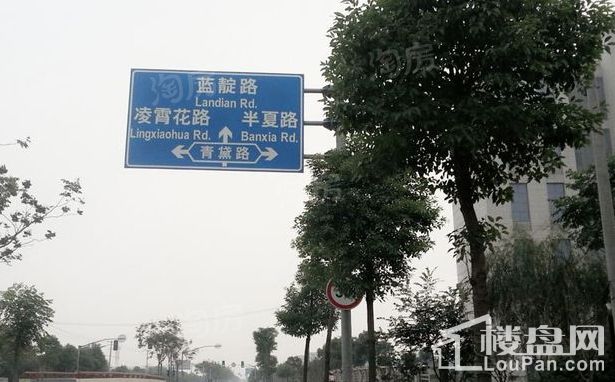 保利艾庐配套图