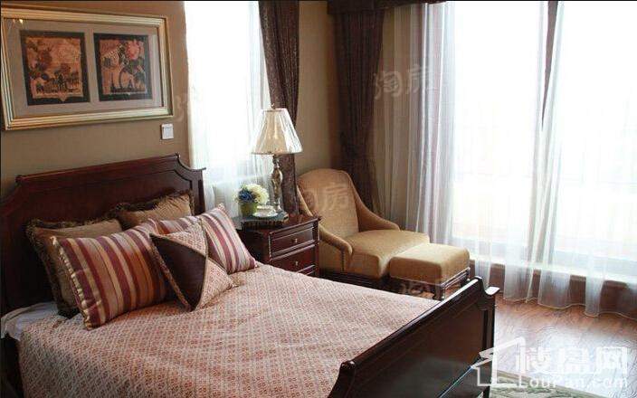 堤亚纳昱墅样板间