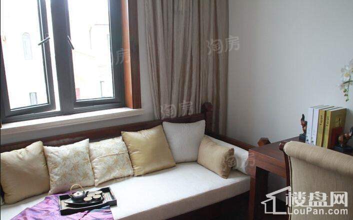 堤亚纳昱墅样板间