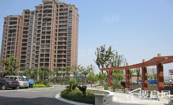 明天华城一期商铺实景图