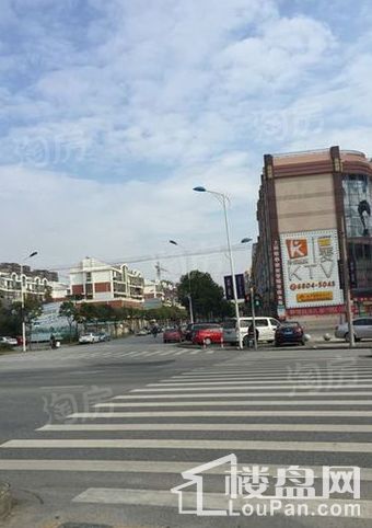 上海进口商品展示贸易中心二期实景图