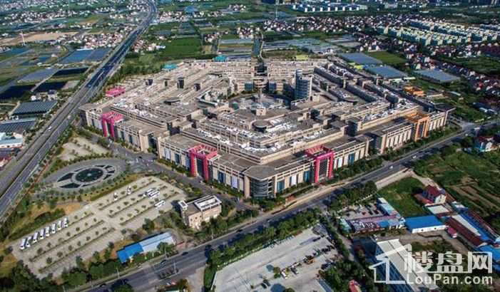 上海进口商品展示贸易中心二期实景图