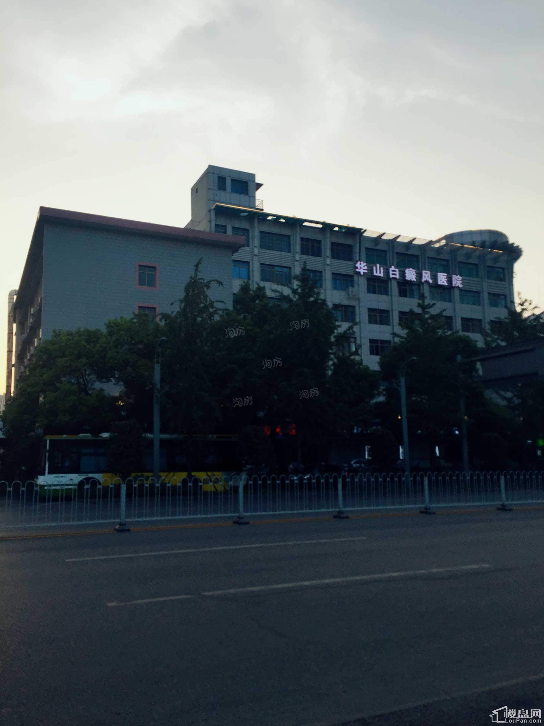 绿地中心配套图
