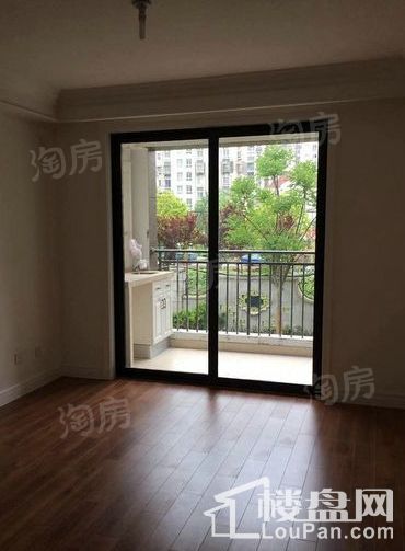 中国铁建青秀卓庭样板间