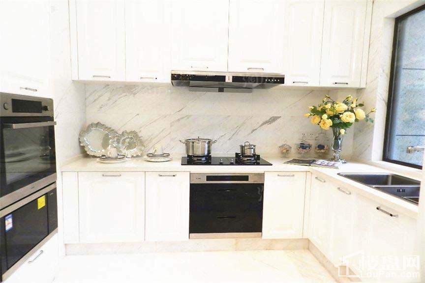 晟通牡丹舸样板间