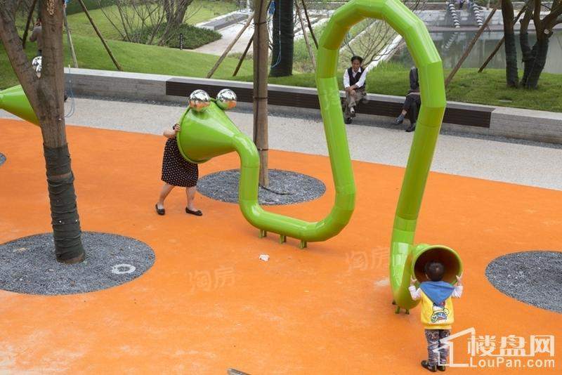 保利中航城实景图