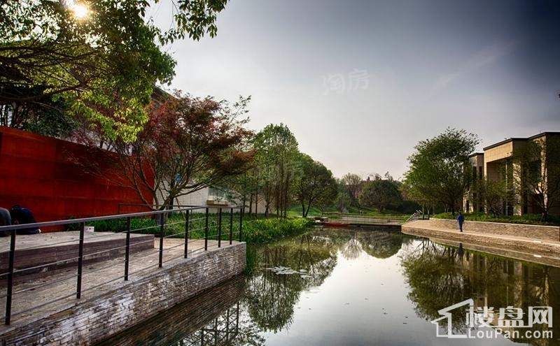 保利中航城实景图