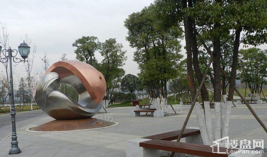 柏宁地王广场配套图