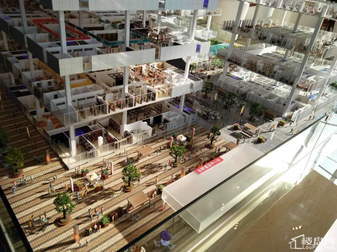 绿地中央广场实景图