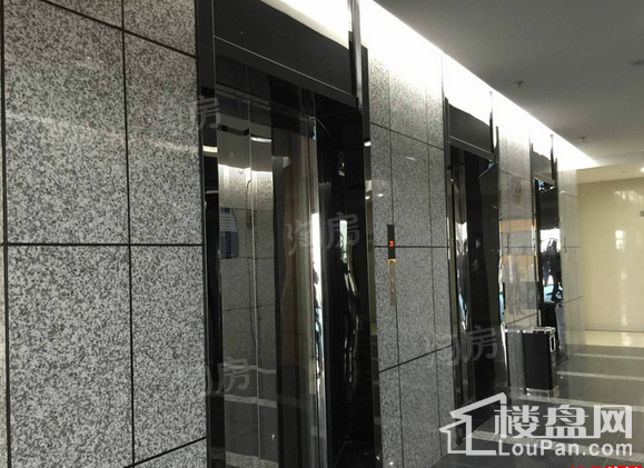华星金融国际实景图