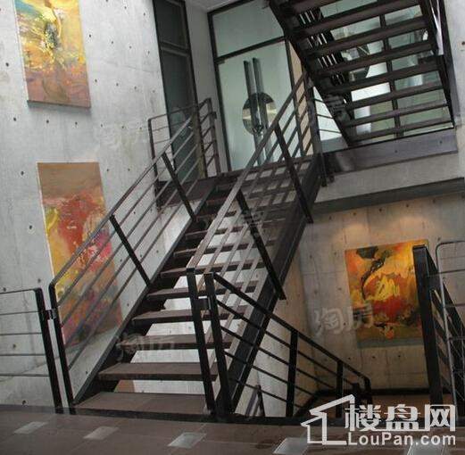 印象钢谷样板间