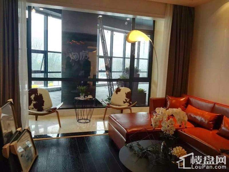 长房云时代样板间