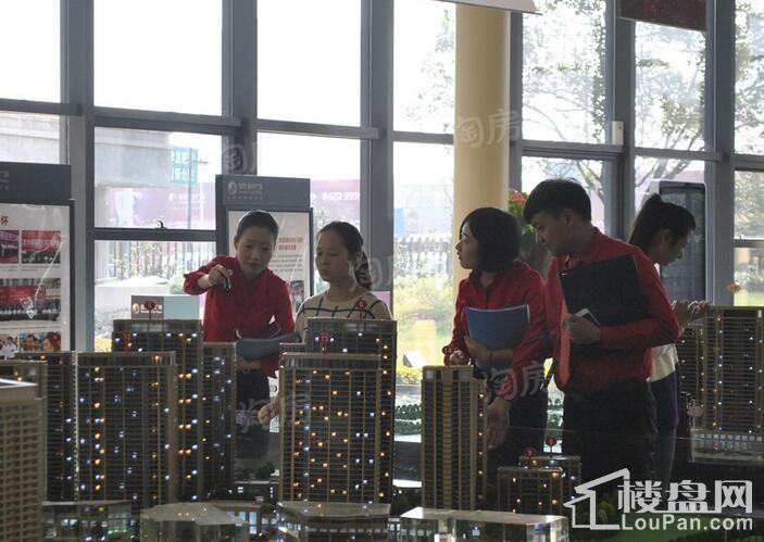 信地城市广场实景图