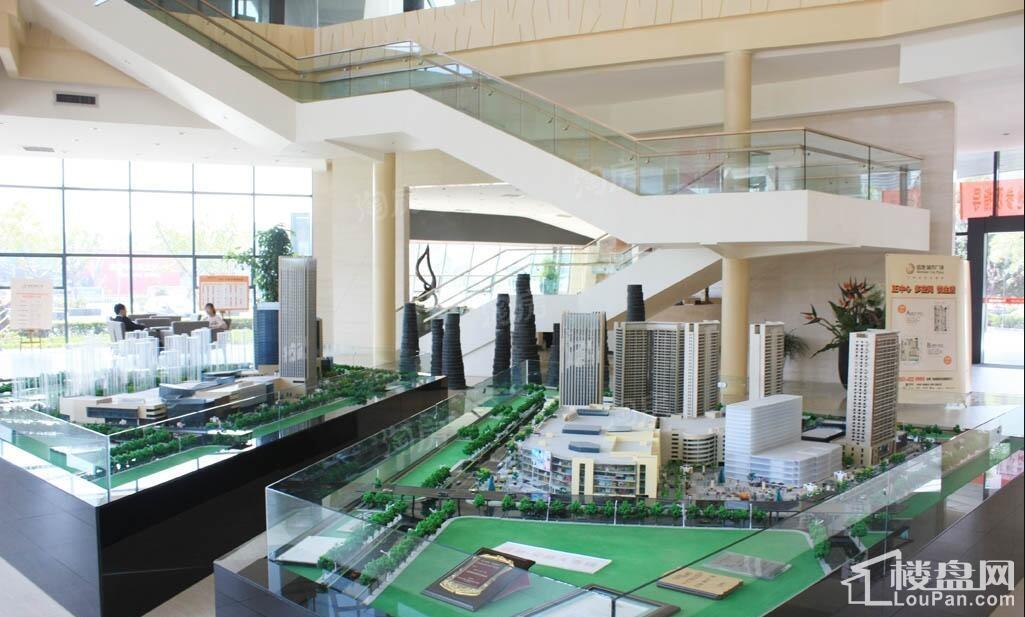 信地城市广场实景图