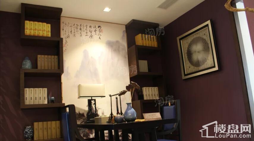 花山堡墅样板间