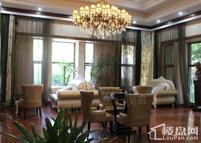 文一豪门金地实景图