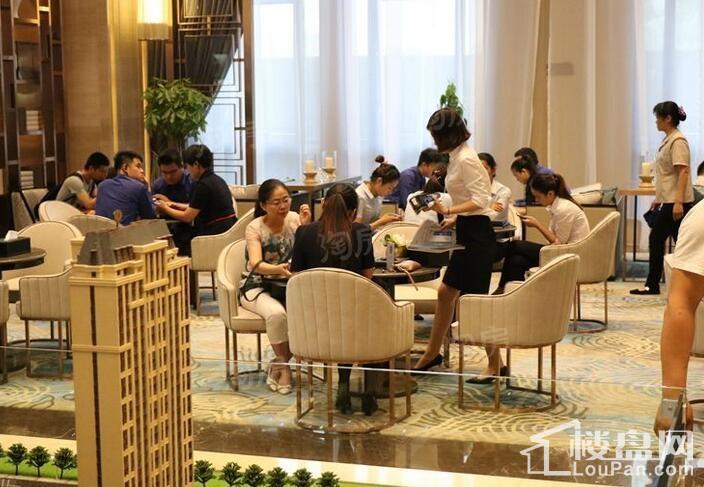 文一豪门金地实景图