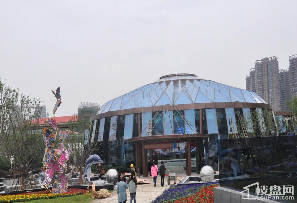 恒大中央广场实景图