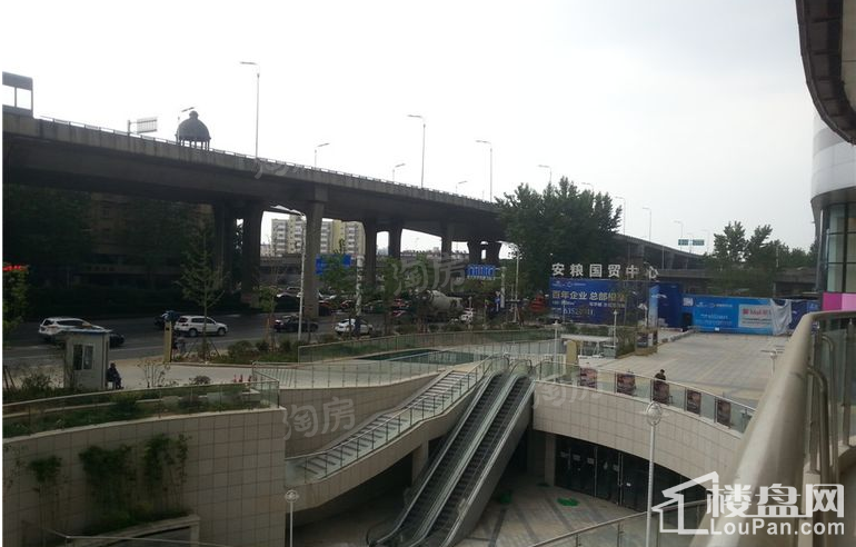 安粮国贸中心实景图