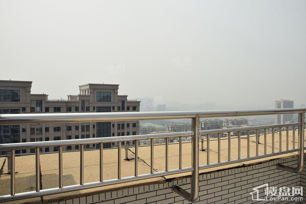龙泰国际实景图